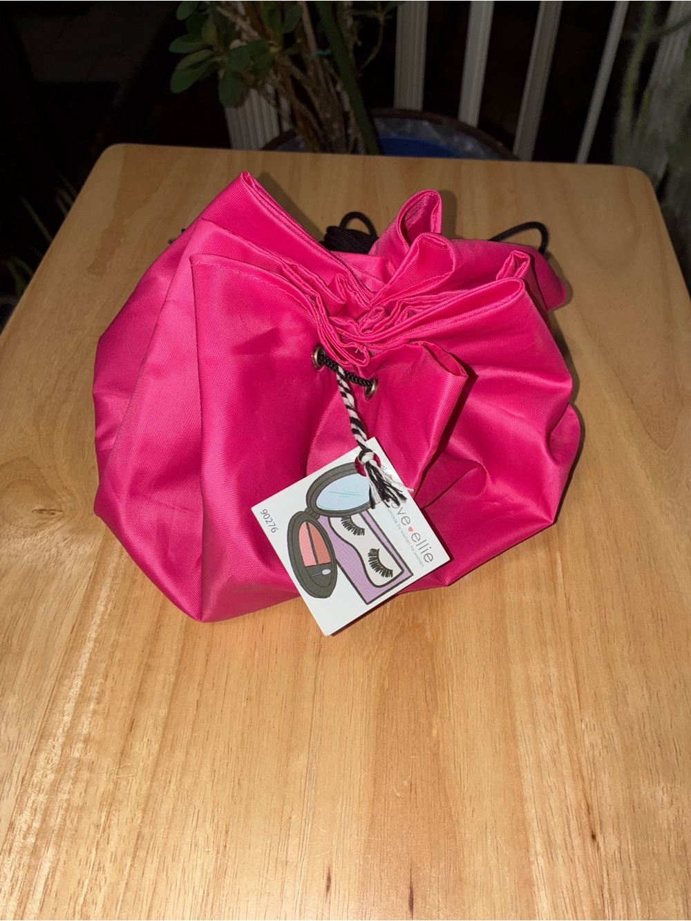 Love Ellie Olivia Cinch + Go Drawstring Makeup Travel Bag NWT Hot Pink